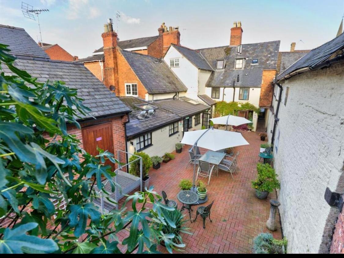 Sebastians Hotel Oswestry Kültér fotó